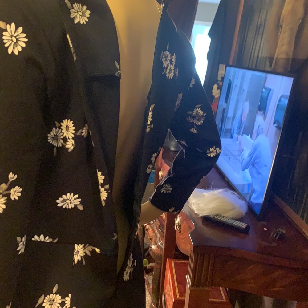 NWT BLACK FLORAL DRESS - Picture 7 of 7